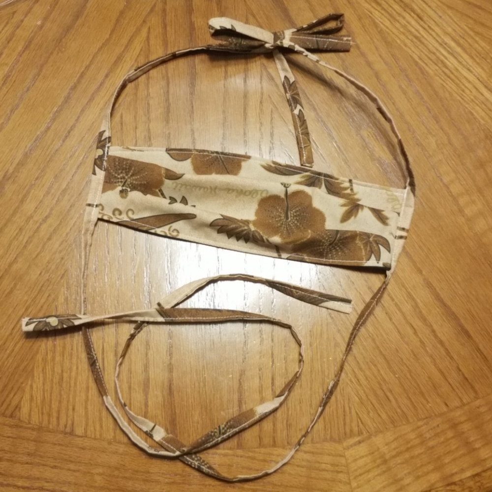 Retro Hawaiian face mask